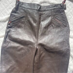 Vintage women’s Brown chocolate 100% Leather pants zippers buttons biker size 4